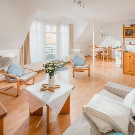 Haus Dwarslooper - Rubintje *